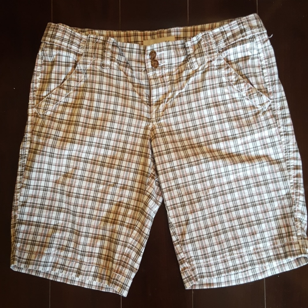 Plaid Old Navy shorts